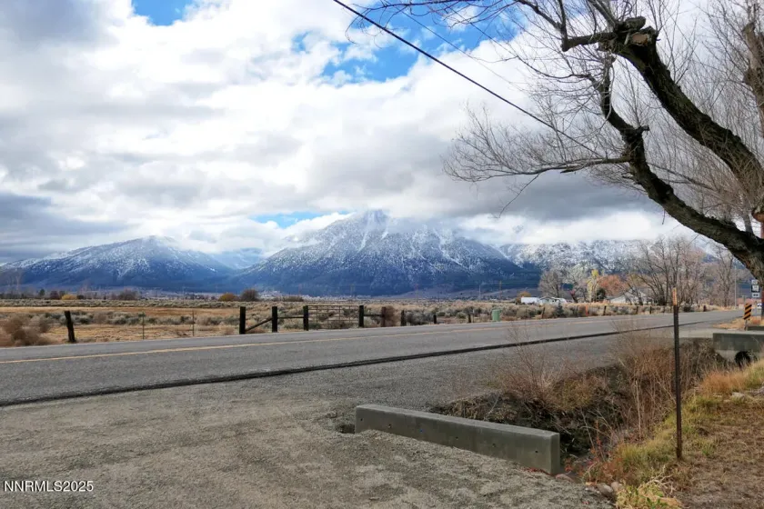 926 Centerville, Gardnerville, Nevada 89460, 3 Bedrooms Bedrooms, ,1 BathroomBathrooms,Residential,Residential,Centerville,250058497