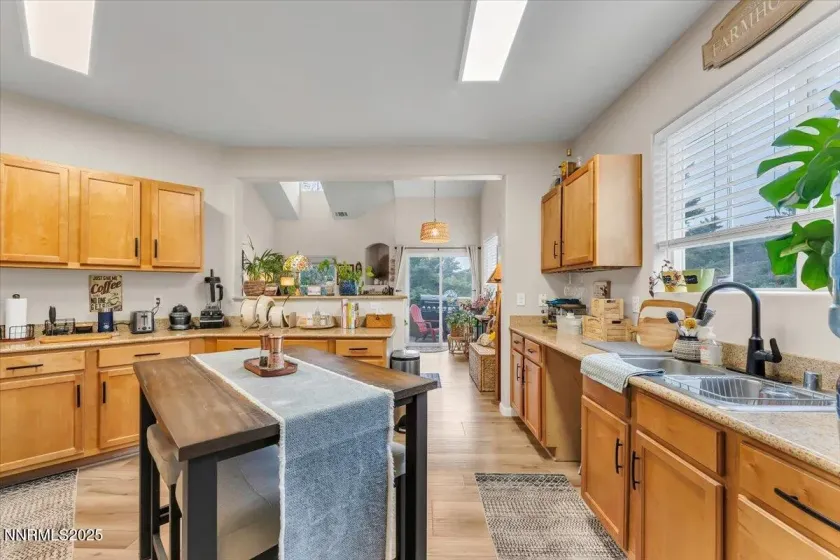 9050 Double R, Reno, Nevada 89521, 2 Bedrooms Bedrooms, ,2 BathroomsBathrooms,Residential,Residential,Double R,250058504