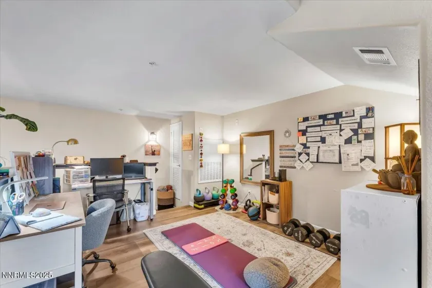 9050 Double R, Reno, Nevada 89521, 2 Bedrooms Bedrooms, ,2 BathroomsBathrooms,Residential,Residential,Double R,250058504