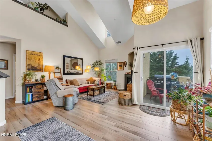 9050 Double R, Reno, Nevada 89521, 2 Bedrooms Bedrooms, ,2 BathroomsBathrooms,Residential,Residential,Double R,250058504