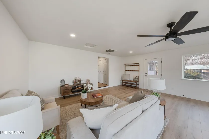 1312 Saratoga, Minden, Nevada 89423, 4 Bedrooms Bedrooms, ,2 BathroomsBathrooms,Residential,Residential,Saratoga,250058511