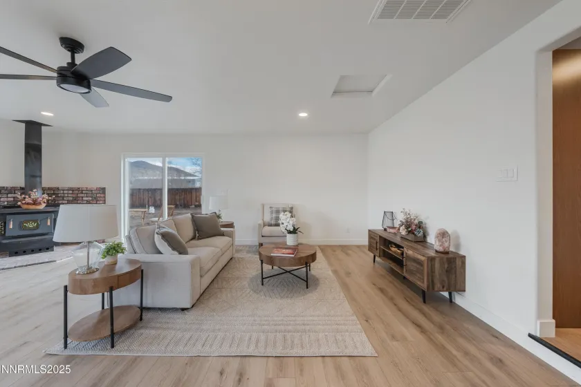 1312 Saratoga, Minden, Nevada 89423, 4 Bedrooms Bedrooms, ,2 BathroomsBathrooms,Residential,Residential,Saratoga,250058511