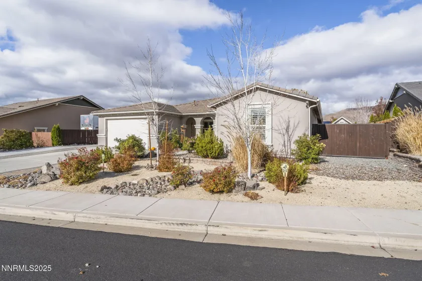 2810 Tobiano, Reno, Nevada 89521, 3 Bedrooms Bedrooms, ,2 BathroomsBathrooms,Residential,Residential,Tobiano,250058512
