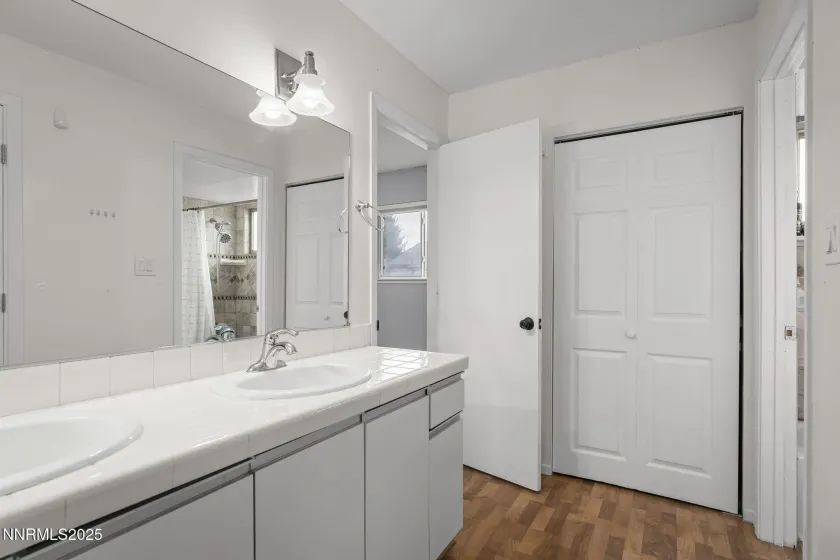 1023 Tyler, Sparks, Nevada 89431, 2 Bedrooms Bedrooms, ,2 BathroomsBathrooms,Residential,Residential,Tyler,250058515