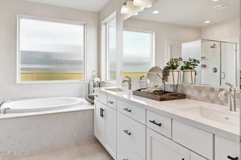 Model Home Plan 1 PRIMARY BATHROOM