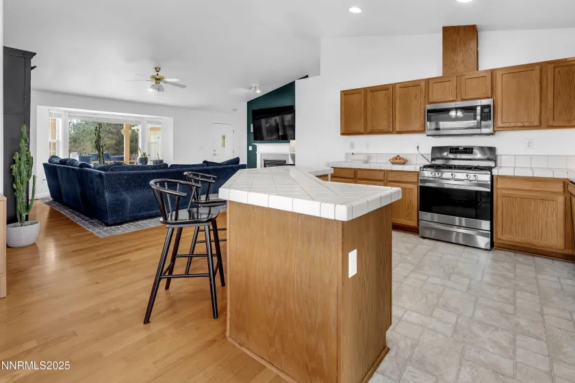 1355 Nightingale, Sparks, Nevada 89441, 3 Bedrooms Bedrooms, ,2 BathroomsBathrooms,Residential,Residential,Nightingale,250058518