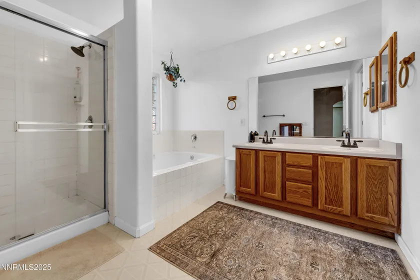 1355 Nightingale, Sparks, Nevada 89441, 3 Bedrooms Bedrooms, ,2 BathroomsBathrooms,Residential,Residential,Nightingale,250058518