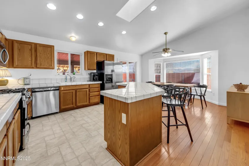 1355 Nightingale, Sparks, Nevada 89441, 3 Bedrooms Bedrooms, ,2 BathroomsBathrooms,Residential,Residential,Nightingale,250058518