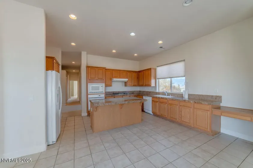 1604 Chiquita, Minden, Nevada 89423, 4 Bedrooms Bedrooms, ,4 BathroomsBathrooms,Residential,Residential,Chiquita,250058519