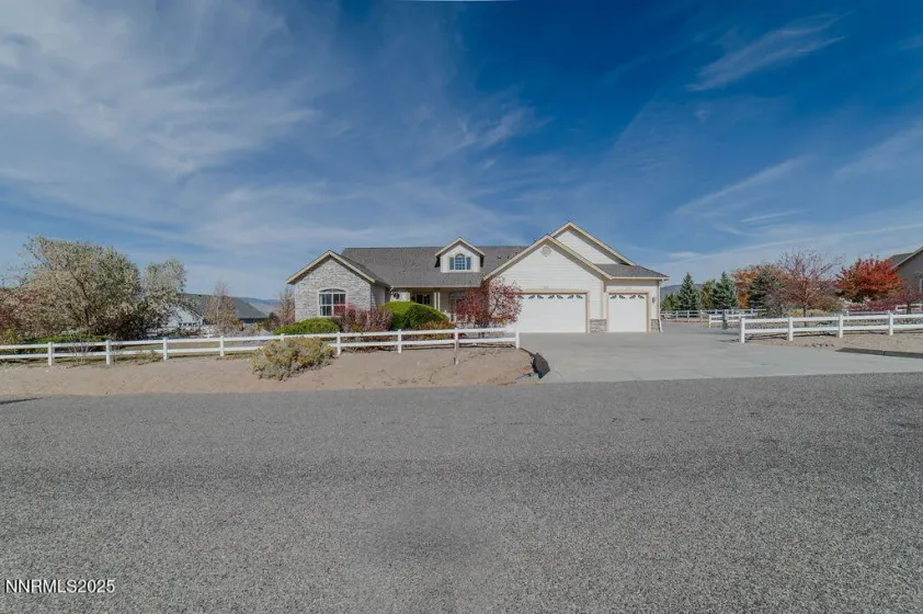 1604 Chiquita, Minden, Nevada 89423, 4 Bedrooms Bedrooms, ,4 BathroomsBathrooms,Residential,Residential,Chiquita,250058519