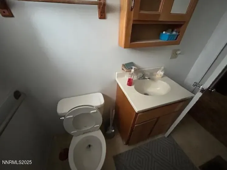 525 E, Gabbs, Nevada 89409, ,Commercial Sale,Residential,E,250058520