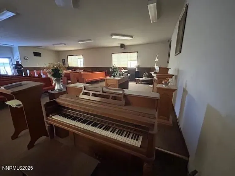 525 E, Gabbs, Nevada 89409, ,Commercial Sale,Residential,E,250058520