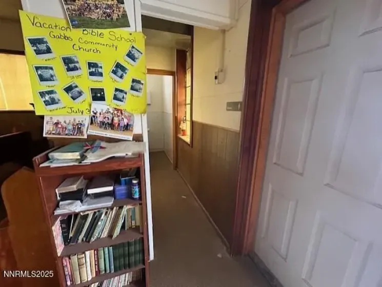 525 E, Gabbs, Nevada 89409, ,Commercial Sale,Residential,E,250058520