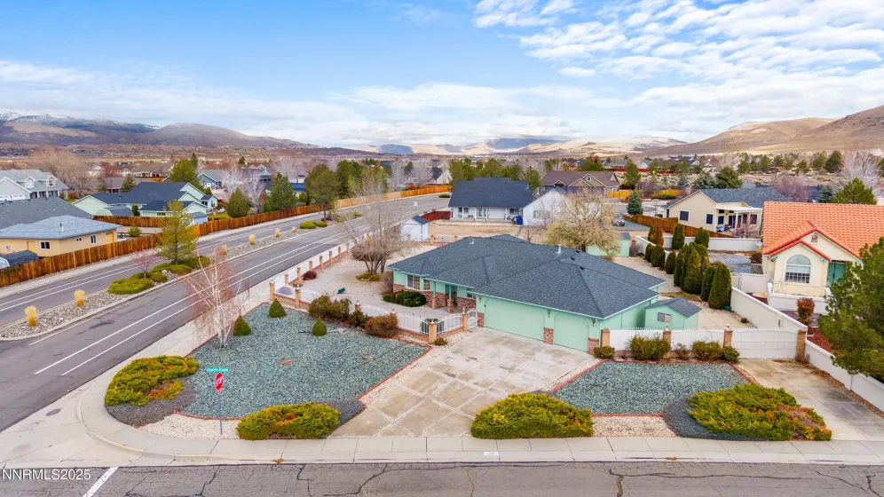 1168 Country Club, Minden, Nevada 89423, 3 Bedrooms Bedrooms, ,2 BathroomsBathrooms,Residential,Residential,Country Club,250058527