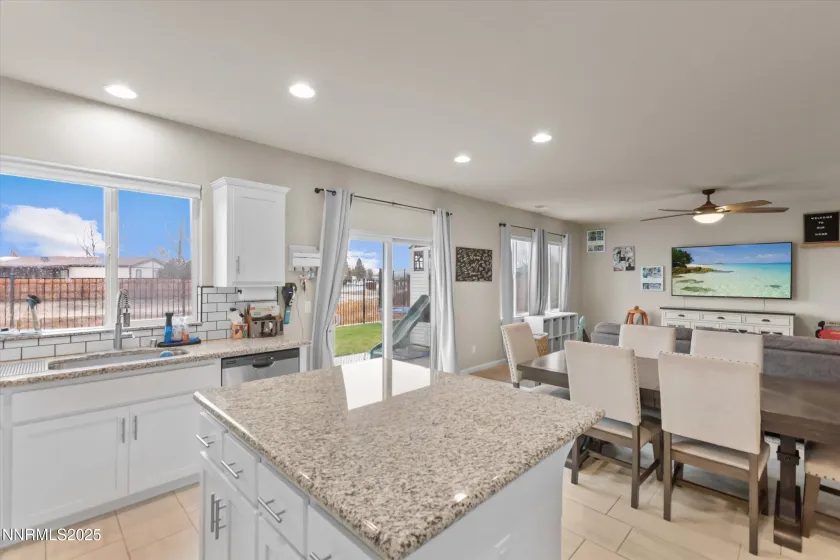 1182 Canvasback, Carson City, Nevada 89701, 4 Bedrooms Bedrooms, ,3 BathroomsBathrooms,Residential,Residential,Canvasback,250058529