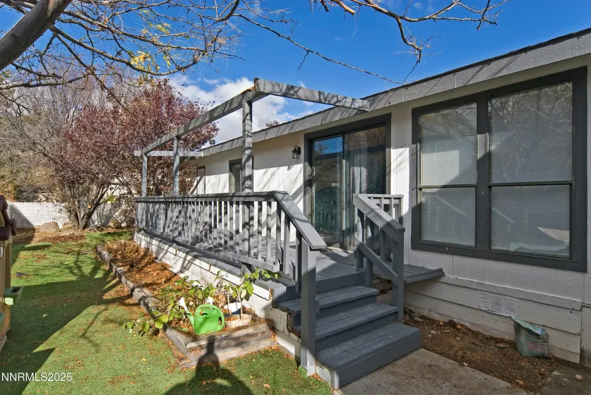 296 Ave De La Bleu De Clair, Sparks, Nevada 89434, 3 Bedrooms Bedrooms, ,2 BathroomsBathrooms,Residential,Residential,Ave De La Bleu De Clair,250058531