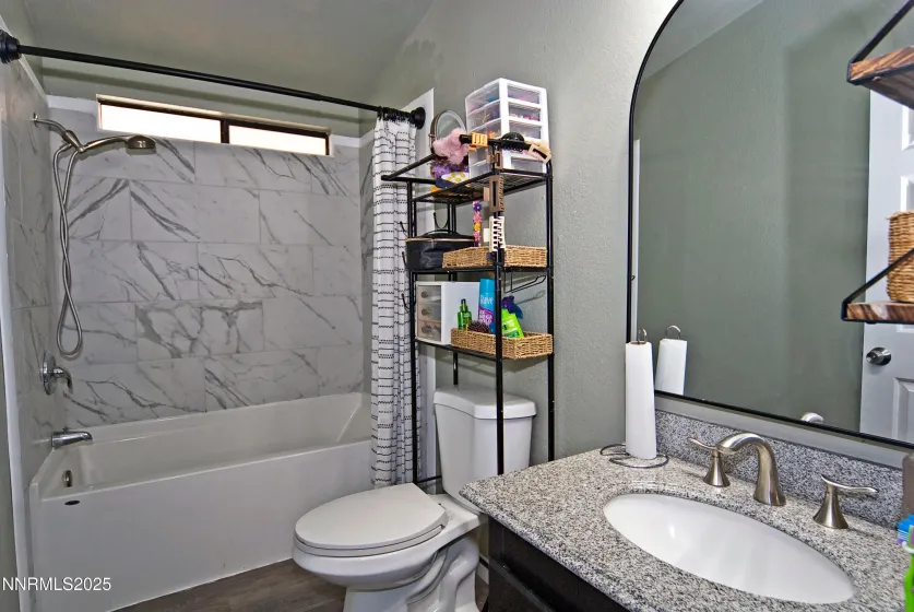 296 Ave De La Bleu De Clair, Sparks, Nevada 89434, 3 Bedrooms Bedrooms, ,2 BathroomsBathrooms,Residential,Residential,Ave De La Bleu De Clair,250058531