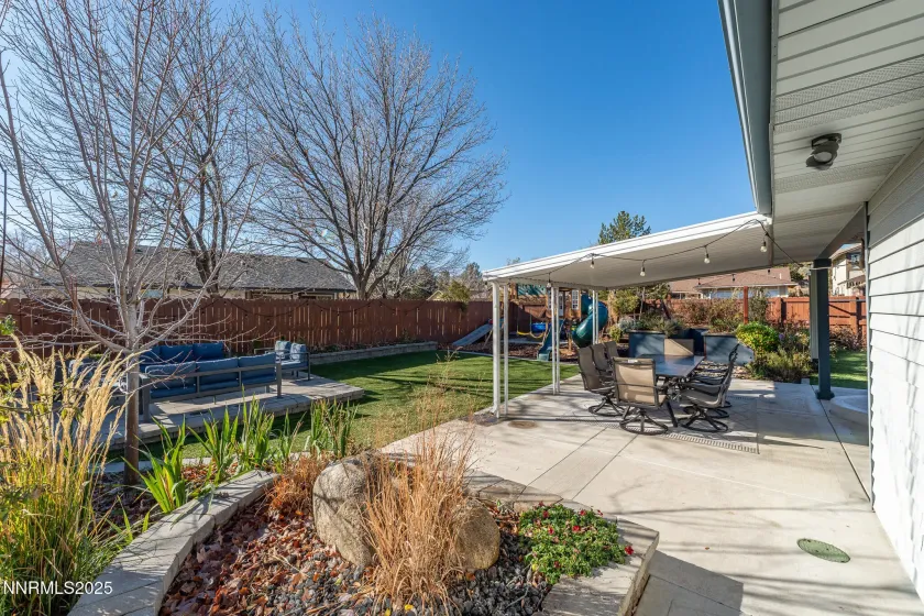 6800 Pah Rah, Sparks, Nevada 89436, 3 Bedrooms Bedrooms, ,2 BathroomsBathrooms,Residential,Residential,Pah Rah,250058535