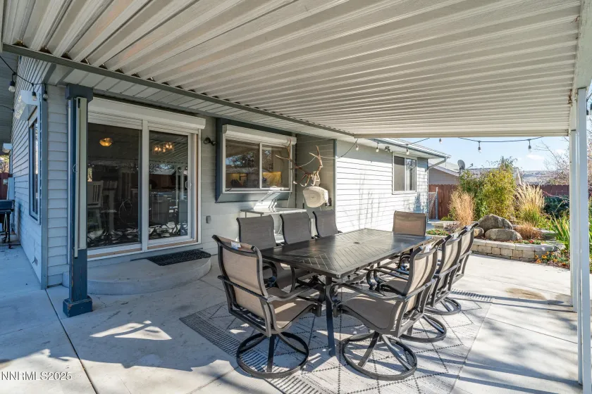 6800 Pah Rah, Sparks, Nevada 89436, 3 Bedrooms Bedrooms, ,2 BathroomsBathrooms,Residential,Residential,Pah Rah,250058535