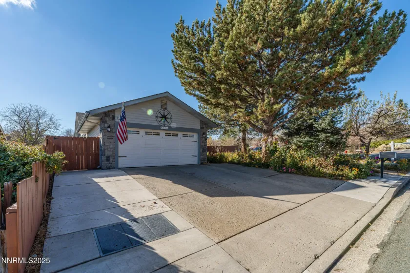 6800 Pah Rah, Sparks, Nevada 89436, 3 Bedrooms Bedrooms, ,2 BathroomsBathrooms,Residential,Residential,Pah Rah,250058535
