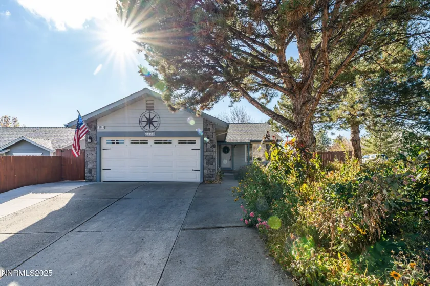 6800 Pah Rah, Sparks, Nevada 89436, 3 Bedrooms Bedrooms, ,2 BathroomsBathrooms,Residential,Residential,Pah Rah,250058535