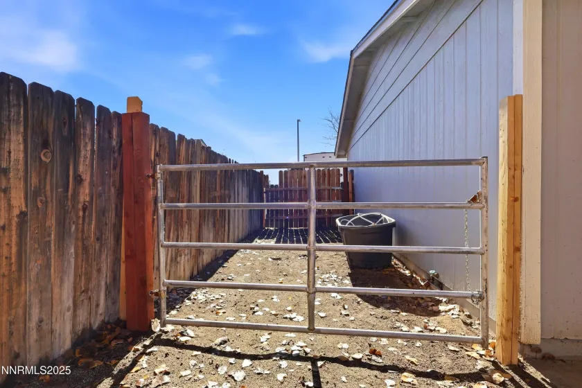 632 Occidental, Dayton, Nevada 89403, 3 Bedrooms Bedrooms, ,2 BathroomsBathrooms,Residential,Residential,Occidental,250058536