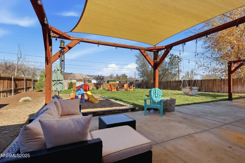 632 Occidental, Dayton, Nevada 89403, 3 Bedrooms Bedrooms, ,2 BathroomsBathrooms,Residential,Residential,Occidental,250058536