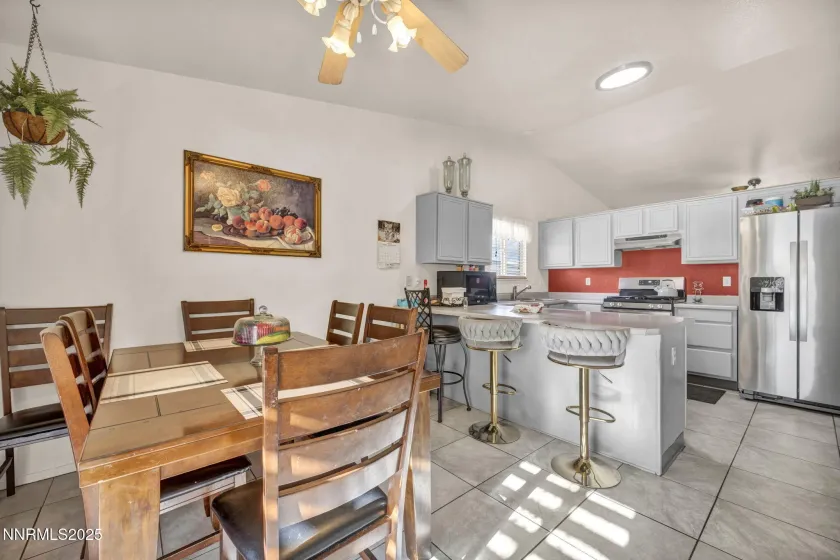 5676 Peach, Sun Valley, Nevada 89433, 3 Bedrooms Bedrooms, ,2 BathroomsBathrooms,Residential,Residential,Peach,250058539