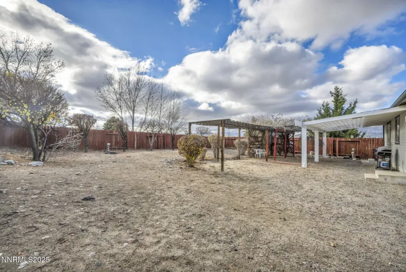 5676 Peach, Sun Valley, Nevada 89433, 3 Bedrooms Bedrooms, ,2 BathroomsBathrooms,Residential,Residential,Peach,250058539