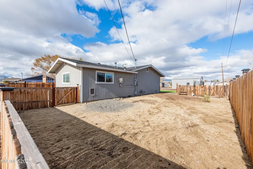1486 Muir, Gardnerville, Nevada 89460, 3 Bedrooms Bedrooms, ,2 BathroomsBathrooms,Residential,Residential,Muir,250058540