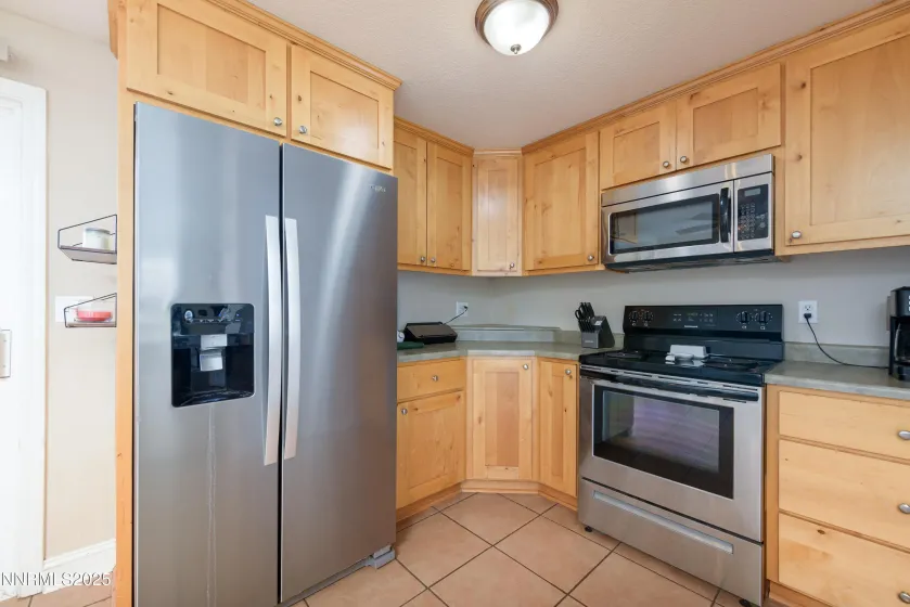 1486 Muir, Gardnerville, Nevada 89460, 3 Bedrooms Bedrooms, ,2 BathroomsBathrooms,Residential,Residential,Muir,250058540