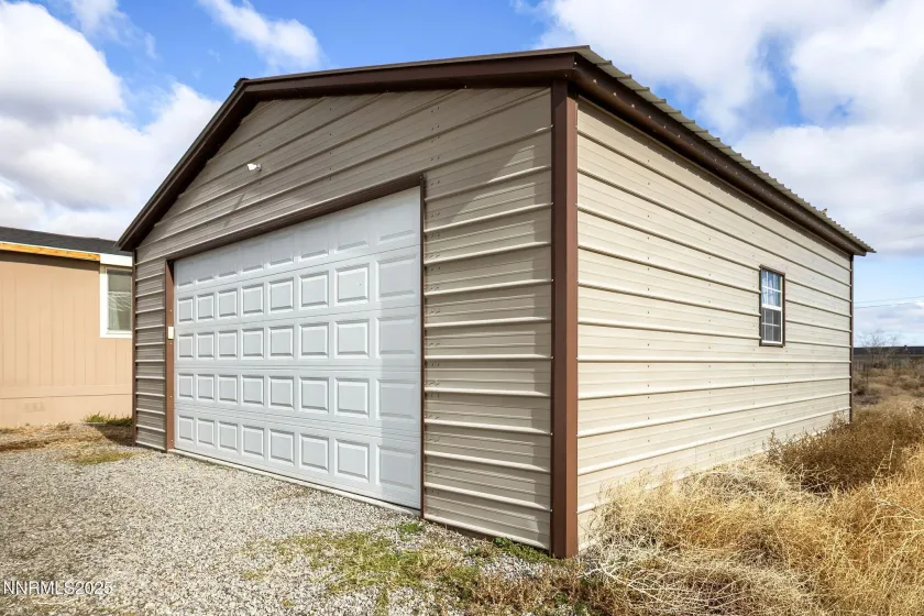 3040 Elm, Silver Springs, Nevada 89429, 4 Bedrooms Bedrooms, ,2 BathroomsBathrooms,Residential,Residential,Elm,250058547