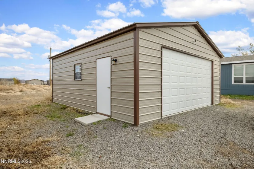 3040 Elm, Silver Springs, Nevada 89429, 4 Bedrooms Bedrooms, ,2 BathroomsBathrooms,Residential,Residential,Elm,250058547