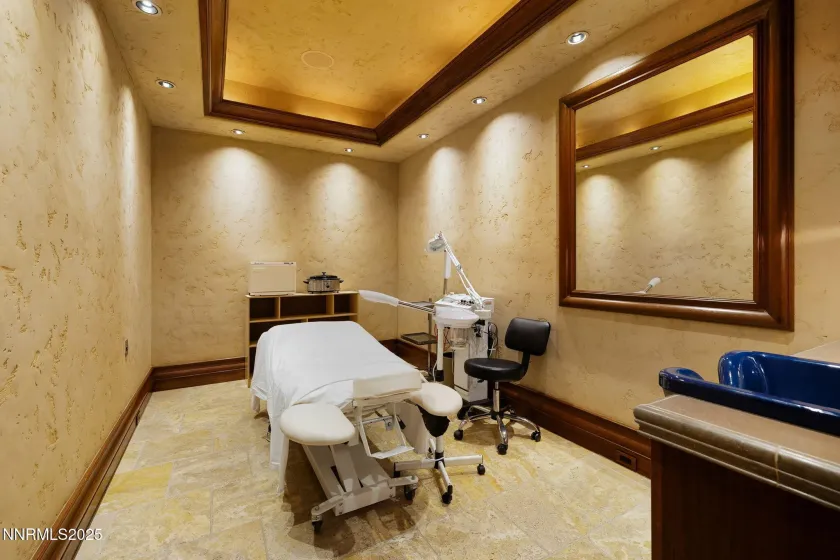 2490 Manzanita, Reno, Nevada 89509, 4 Bedrooms Bedrooms, ,8 BathroomsBathrooms,Residential,Residential,Manzanita,250058549