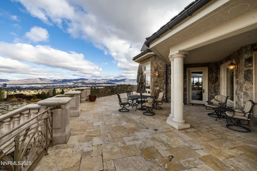 2490 Manzanita, Reno, Nevada 89509, 4 Bedrooms Bedrooms, ,8 BathroomsBathrooms,Residential,Residential,Manzanita,250058549