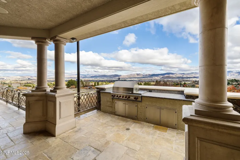 2490 Manzanita, Reno, Nevada 89509, 4 Bedrooms Bedrooms, ,8 BathroomsBathrooms,Residential,Residential,Manzanita,250058549