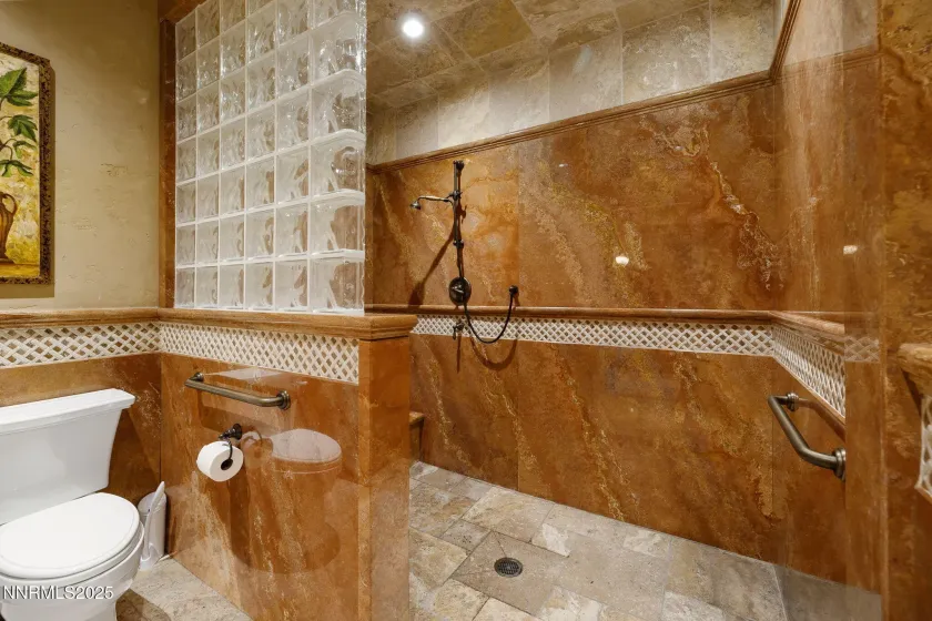 2490 Manzanita, Reno, Nevada 89509, 4 Bedrooms Bedrooms, ,8 BathroomsBathrooms,Residential,Residential,Manzanita,250058549