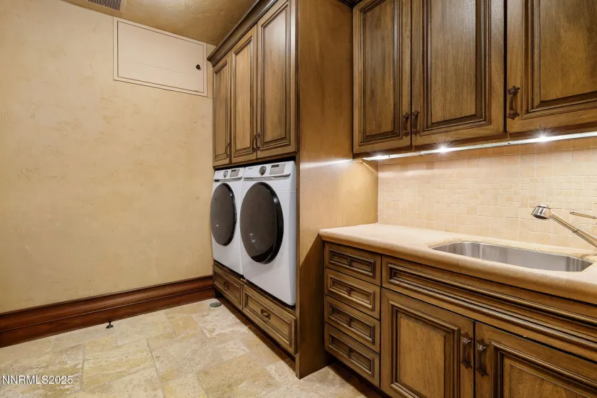 2490 Manzanita, Reno, Nevada 89509, 4 Bedrooms Bedrooms, ,8 BathroomsBathrooms,Residential,Residential,Manzanita,250058549