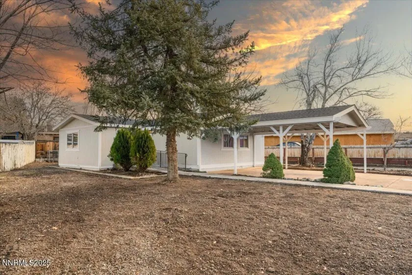 140 Sugar Hill, Sun Valley, Nevada 89433, 4 Bedrooms Bedrooms, ,2 BathroomsBathrooms,Residential,Residential,Sugar Hill,250058550