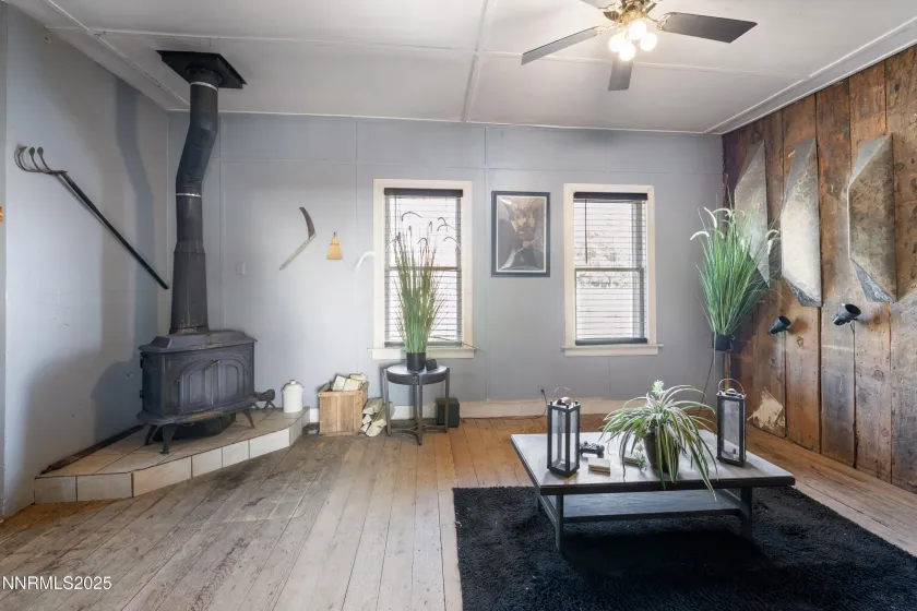 250 High, Silver City, Nevada 89428, 3 Bedrooms Bedrooms, ,2 BathroomsBathrooms,Residential,Residential,High,250058555