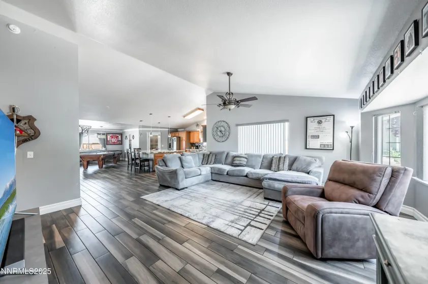 65 Eclipse, Sparks, Nevada 89441, 3 Bedrooms Bedrooms, ,3 BathroomsBathrooms,Residential,Residential,Eclipse,250050374