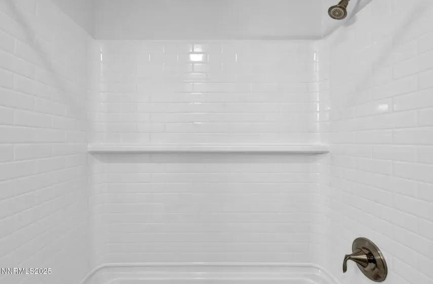 385 Smithridge, Reno, Nevada 89502, 2 Bedrooms Bedrooms, ,2 BathroomsBathrooms,Residential,Residential,Smithridge,250058565