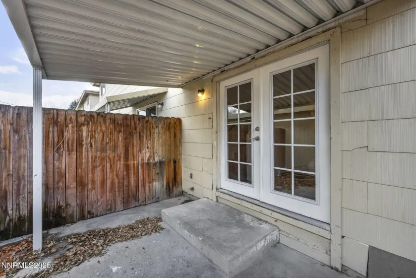 385 Smithridge, Reno, Nevada 89502, 2 Bedrooms Bedrooms, ,2 BathroomsBathrooms,Residential,Residential,Smithridge,250058565