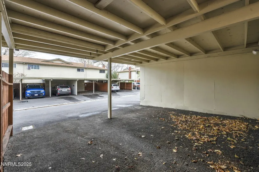 385 Smithridge, Reno, Nevada 89502, 2 Bedrooms Bedrooms, ,2 BathroomsBathrooms,Residential,Residential,Smithridge,250058565