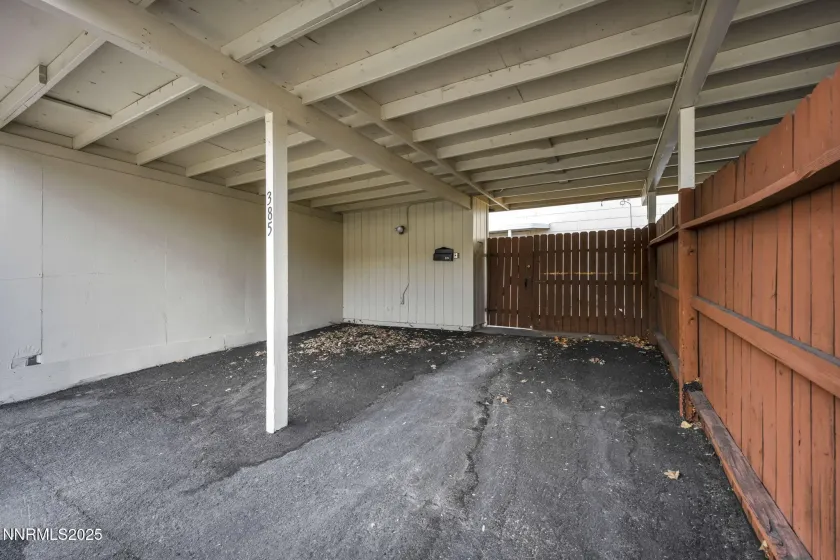 385 Smithridge, Reno, Nevada 89502, 2 Bedrooms Bedrooms, ,2 BathroomsBathrooms,Residential,Residential,Smithridge,250058565