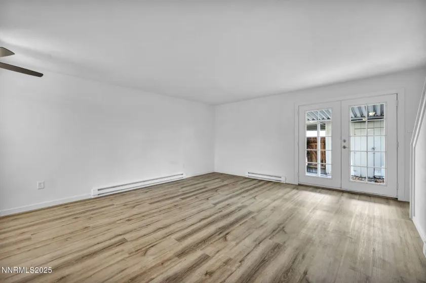 385 Smithridge, Reno, Nevada 89502, 2 Bedrooms Bedrooms, ,2 BathroomsBathrooms,Residential,Residential,Smithridge,250058565