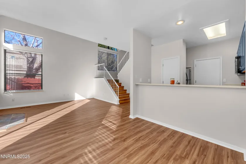 4301 Loreto, Reno, Nevada 89502, 2 Bedrooms Bedrooms, ,3 BathroomsBathrooms,Residential,Residential,Loreto,250058571