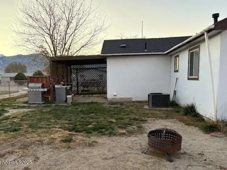950 H, Hawthorne, Nevada 89415, 3 Bedrooms Bedrooms, ,2 BathroomsBathrooms,Residential,Residential,H,250058573