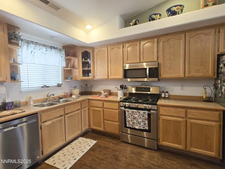 2880 Horseshoe, Fernley, Nevada 89408, 3 Bedrooms Bedrooms, ,2 BathroomsBathrooms,Residential,Residential,Horseshoe,250058574