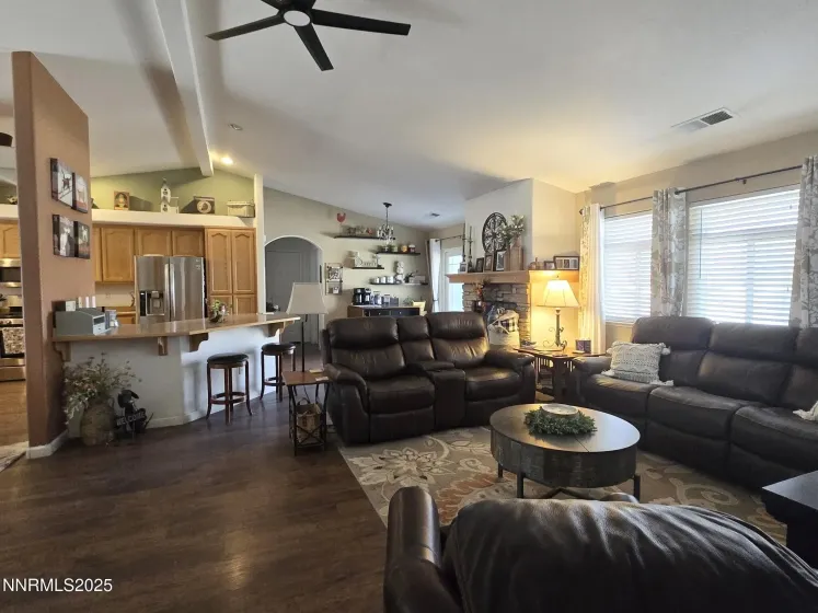 2880 Horseshoe, Fernley, Nevada 89408, 3 Bedrooms Bedrooms, ,2 BathroomsBathrooms,Residential,Residential,Horseshoe,250058574